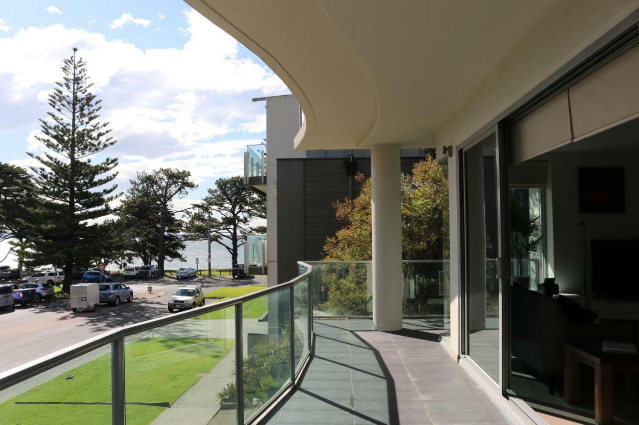 130 At The Waves Cowes Exterior foto